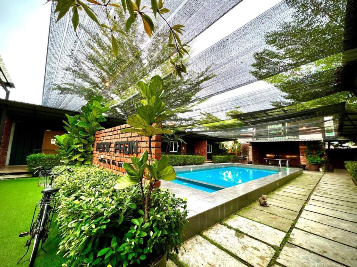 Petak Padin Cottage By The Pool, Kepala Batas Penang Kepala Batas (Penang) Exterior foto