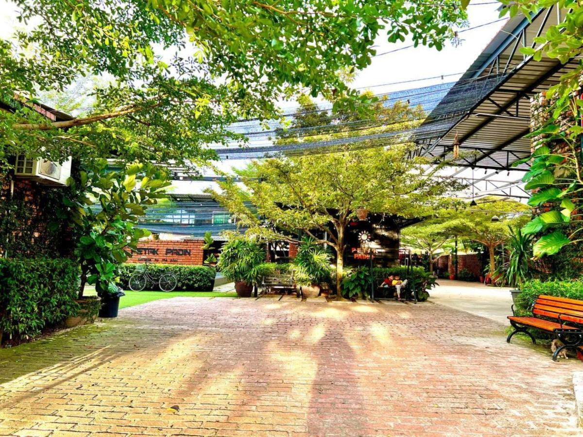 Petak Padin Cottage By The Pool, Kepala Batas Penang Kepala Batas (Penang) Exterior foto